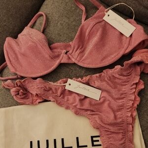 Juillet bikini